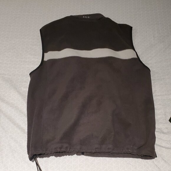 Henley Hanson Sleevless Zip Up - Picture 3 of 3